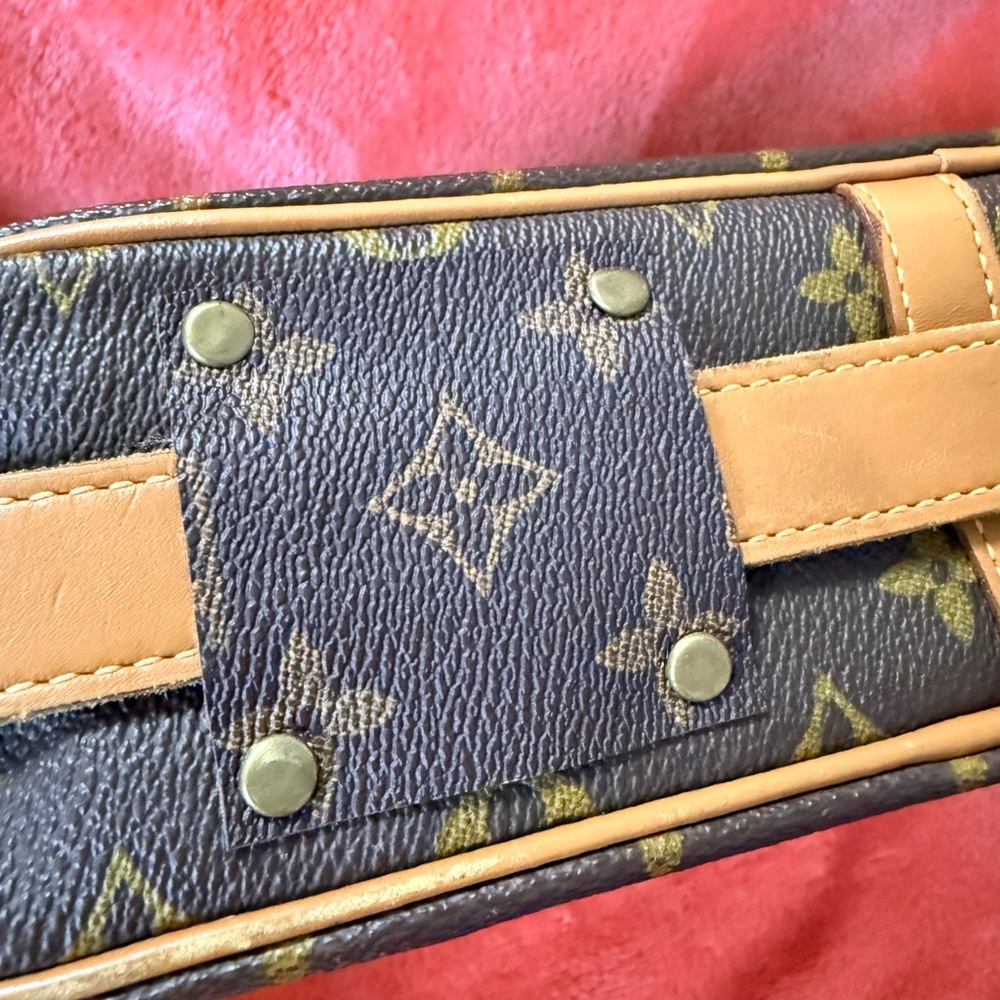 Vintage Louis Vuitton Crossbody Purse - Picture 13 of 16
